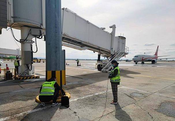 内蒙古气候中心开展白塔国际机场雷电防护装置检测_工作_呼和浩特